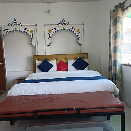 The Hostel Crown Udaipur Phòng bức ảnh